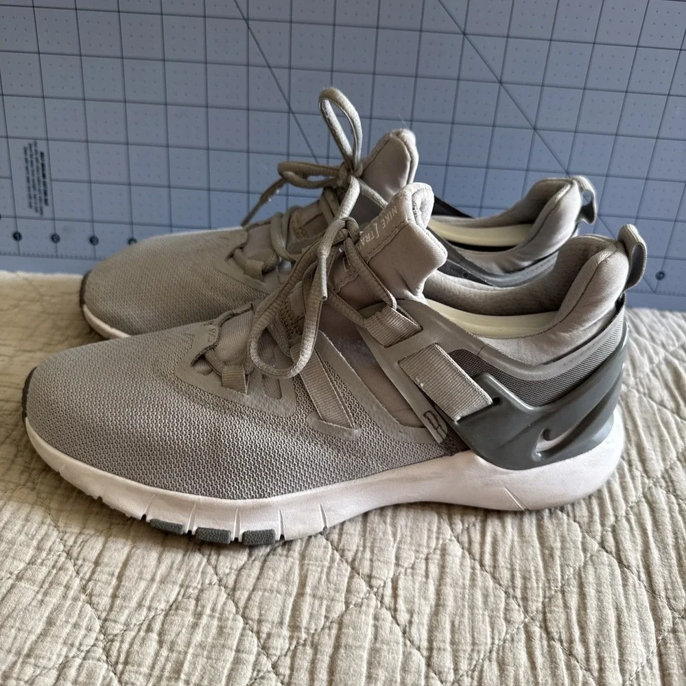 Nike Cross Trainer Flexmethod BQ3063-004 Gray Running Hiking Men's Size 8
